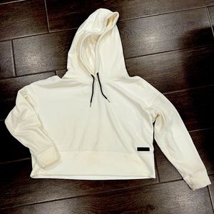 Super soft Off White Calvin Klein cropped hoodie. Size M